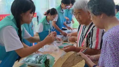 廣東江門中醫(yī)藥職業(yè)學(xué)院 傳承紅色基因，弘揚(yáng)中醫(yī)文化，開展養(yǎng)生保健服務(wù)活動(dòng)